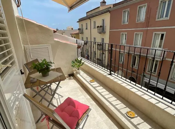 Corso Umberto בית הארחה